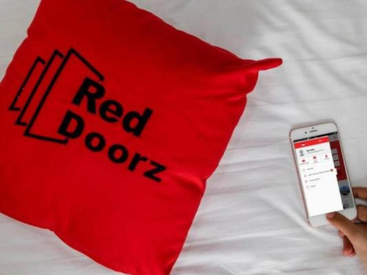 Reddoorz Plus Near Pasundan University Bandung Exterior photo
